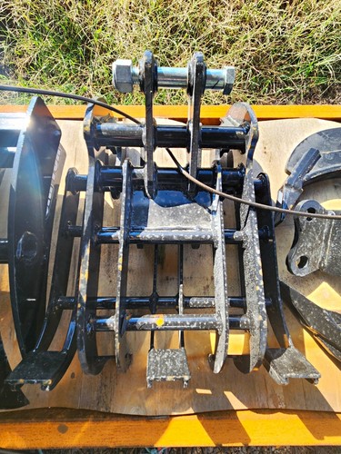 Root grapple attachment - grapple, w/